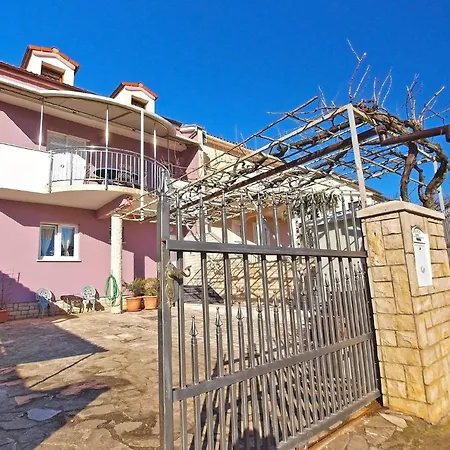 Apartment Fuer 2 Personen Ca 22 Qm In Fazana, Istrien Istrische Riviera Valbandon